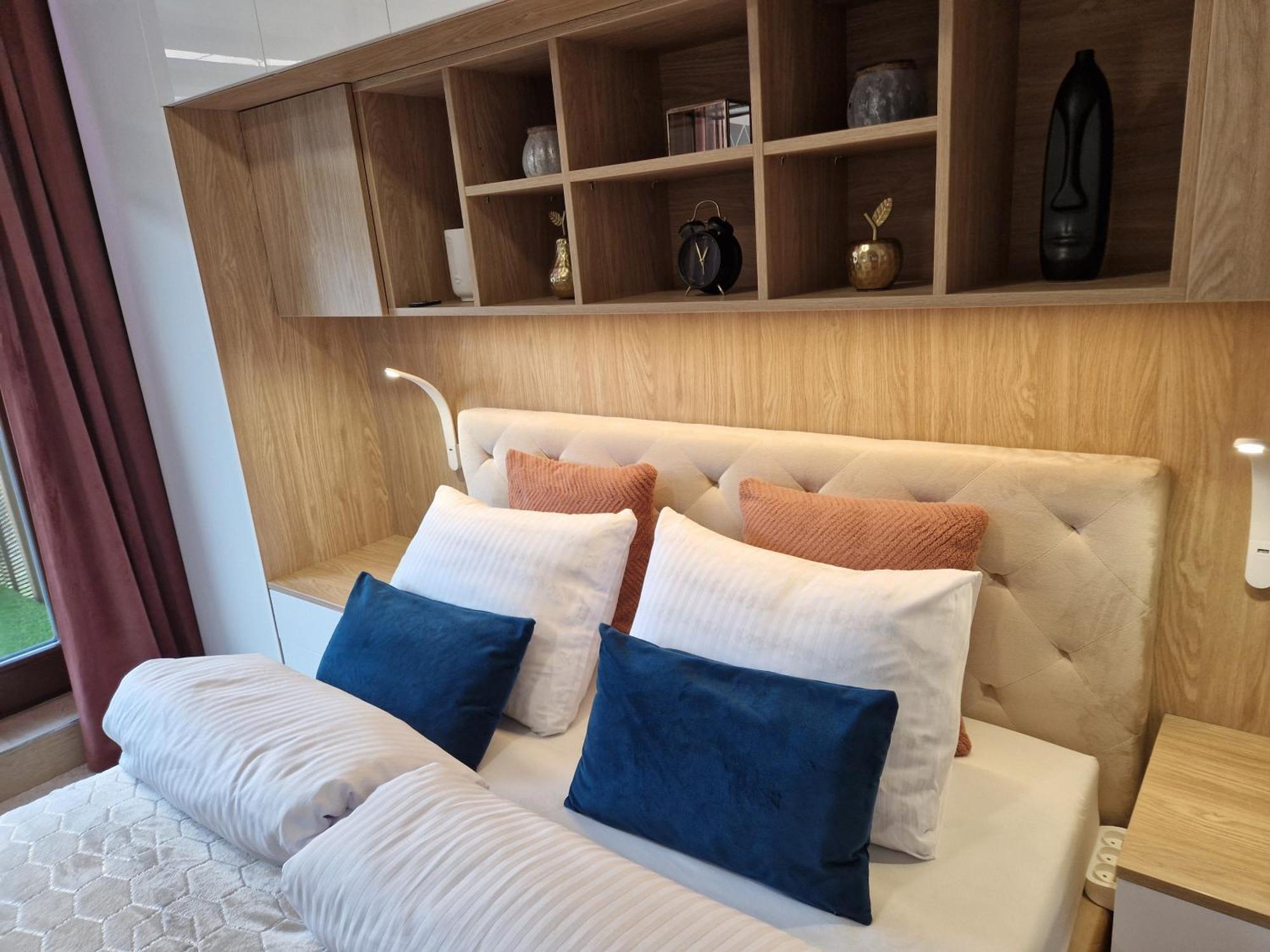 Green Terrace Centrum Apartment - Cozy Terrace, Free Parking, Netflix - Rail Station 850M - Wroclaw, Wroclaw